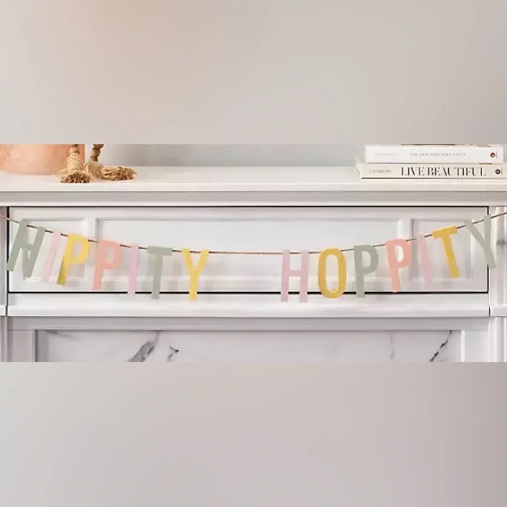 Kirkland’s Easter Hippity Hoppity Banner